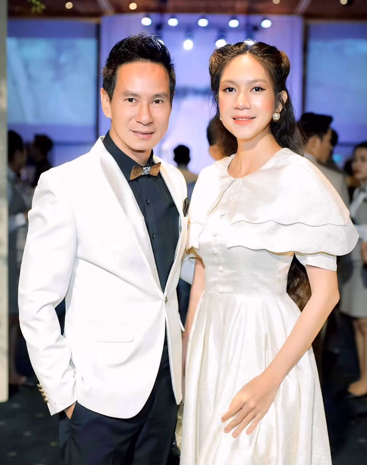 Lý Hải - Minh Hà cũng được coi là một cặp đôi vàng của làng showbiz Việt. Lý Hải kết hôn với Minh Hà vào năm 2010. Họ kém nhau 16 tuổi nhưng có một tổ ấm hạnh phúc, viên mãn.