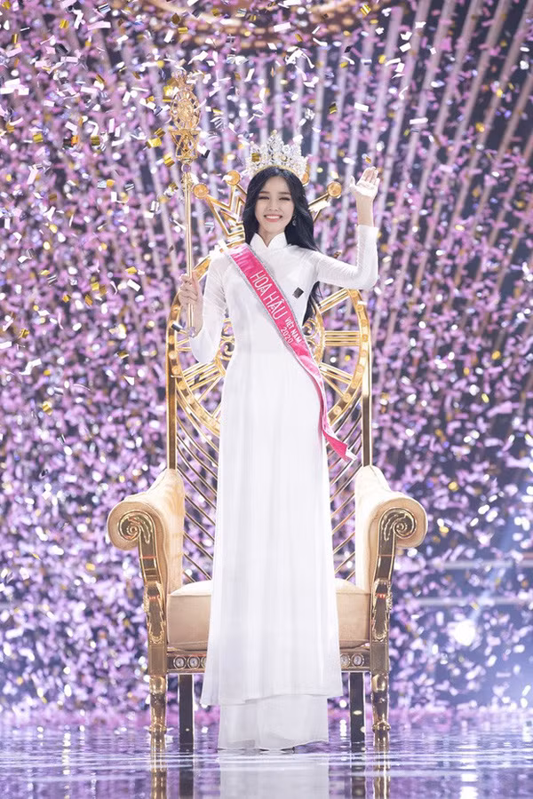 Hong Que het che Do Thi Ha lai ca khia Thuy Tien-Hinh-3