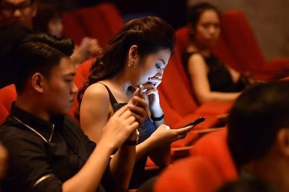 Em trai BTV Ngọc Trinh: Thiếu gia "ngập" trong hàng hiệu ảnh 7