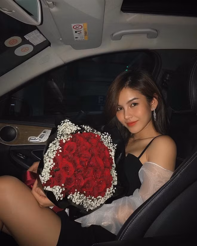 Ba nu MC 9X mua nha, tau xe truoc nam 30 tuoi-Hinh-12