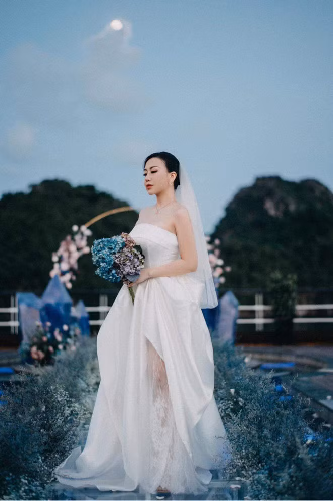 Lấy chồng châu Phi, tiểu thư Hà Nội đẹp mê mẩn khi mặc váy cưới - Hình 4 Lay chong chau Phi, tieu thu Ha Noi dep me man khi mac vay cuoi-Hinh-4