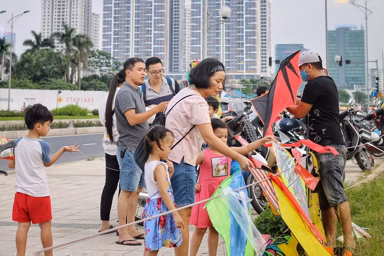 Ban dieu nua buoi chieu, tieu thuong kiem tien du song ca tuan-Hinh-3
