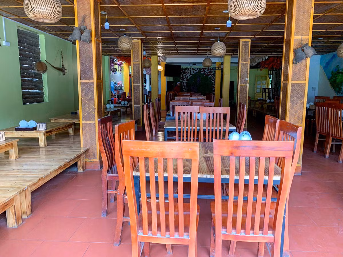 Nha hang, khach san thi nhau giam gia van 'e chong cho' tai Sapa-Hinh-6
