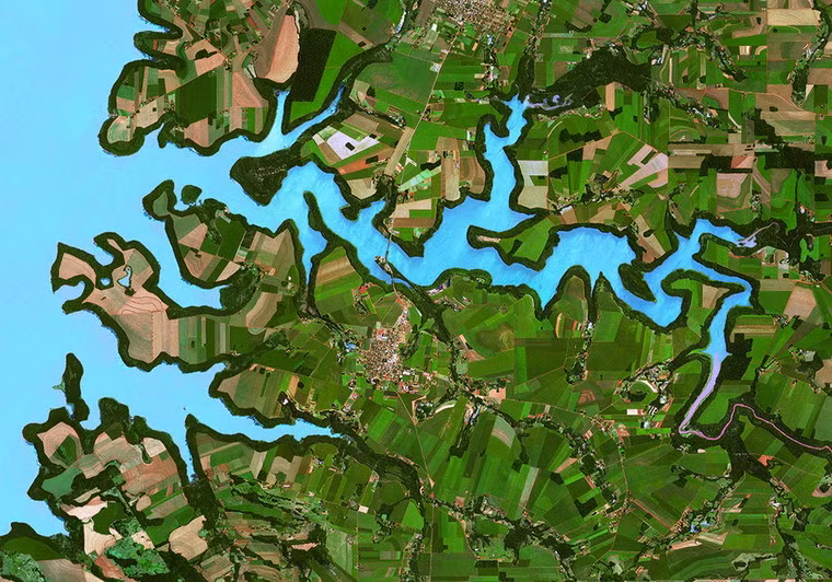 Khu vực canh tác gần đập nước nổi tiếng Itaipu, biên giới Brazil - Paraguay.