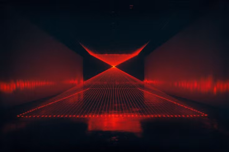  2. Laser được tạo ra dựa trên lý thuyết của Einstein. Albert Einstein là người đầu tiên đặt nền tảng cho công nghệ laser khi ông mô tả hiện tượng phát xạ kích thích vào năm 1917. Tuy nhiên, phải đến năm 1960, thiết bị phát laser đầu tiên mới được chế tạo thành công. Ảnh: Pinterest.