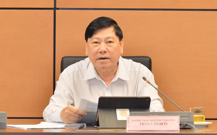 Đồng chí Trần Văn Rón, Ủy viên Trung ương Đảng, Phó Chủ nhiệm Thường trực Ủy ban Kiểm tra Trung ương khóa XIII. 