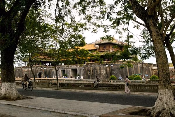 Ngọ môn Huế.