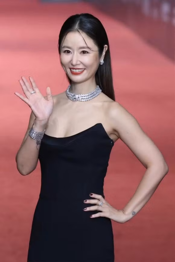 Lam Tam Nhu bi chi trich keo kiet du co tai san nghin ty-Hinh-3