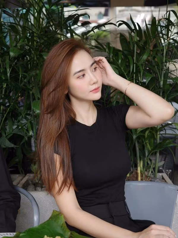 Không chỉ sở hữu ngoại hình xinh đẹp và lối diễn ấn tượng, mỹ nhân họ Phan còn có khối tài sản đáng nể. Căn hộ cao cấp cô đang sinh sống tọa lạc trên một trong những cung đường đắt đỏ tại Hà Nội.