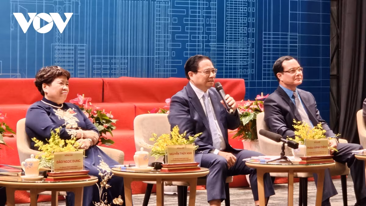 Thủ tướng tham dự Diễn đàn “Nâng cao năng suất lao động Quốc gia năm 2024” Thu tuong tham du Dien dan “Nang cao nang suat lao dong Quoc gia nam 2024”