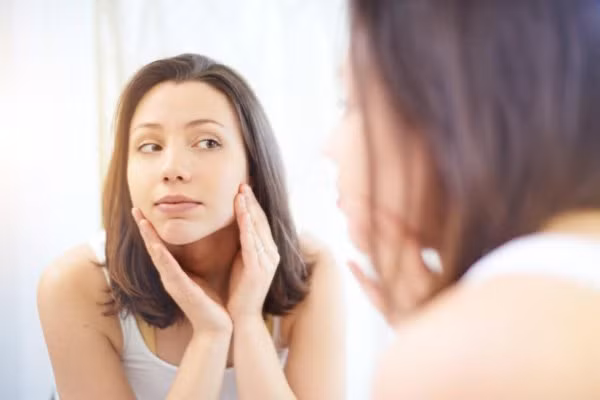  Đặc biệt, nếu là phụ nữ sở hữu tướng miệng ngày cả đời khổ vì chồng vì con, lúc nào cũng lao tâm khổ tứ mà chẳng mấy khi được hưởng an nhàn sung sướng.