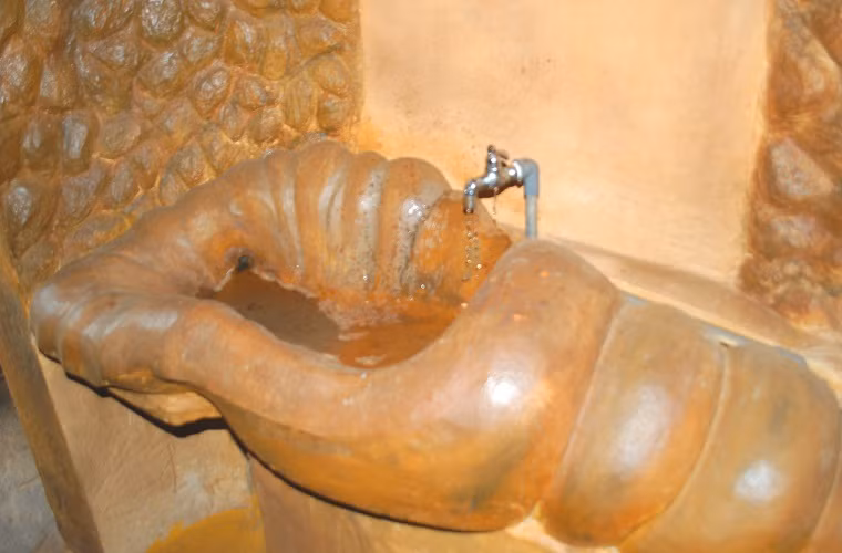  Bệ nước hình con ốc ...