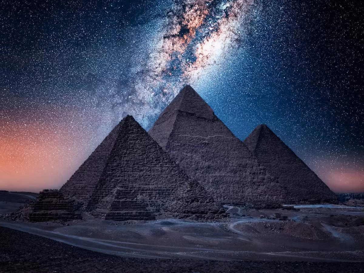 Kim tự tháp: Trí tuệ của các pharaoh hay công nghệ ngoài hành tinh? - Hình 2 Kim tu thap: Tri tue cua cac pharaoh hay cong nghe ngoai hanh tinh?-Hinh-2
