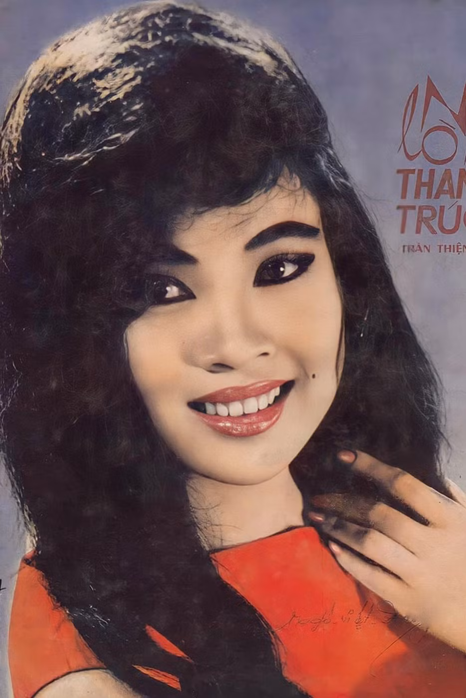 Nu danh ca tung duoc menh danh “hoa hau nghe si” thap nien 60