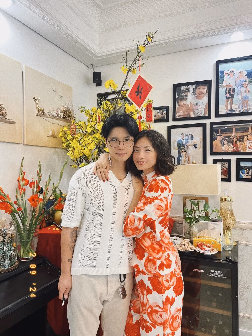 Cuộc sống hôn nhân của nữ diễn viên cũng được nhiều khán giả ngưỡng mộ. Dân mạng khen vợ chồng Ngô Thanh Vân là một trong những cặp đôi ngọt ngào nhất làng giải trí Việt.