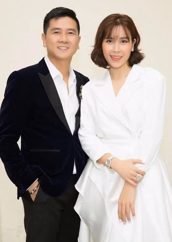 Diem trai nguoc cua Hong Dang - Ho Hoai Anh sau khi nghi viec-Hinh-4