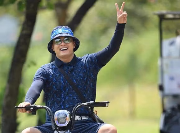Diem trai nguoc cua Hong Dang - Ho Hoai Anh sau khi nghi viec