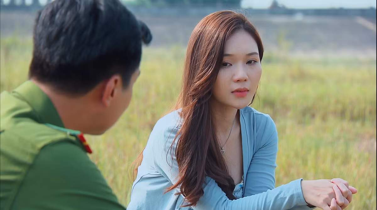 Nu y ta Pho trong lang: Toi phai mua 100% trang phuc cho nhan vat-Hinh-5