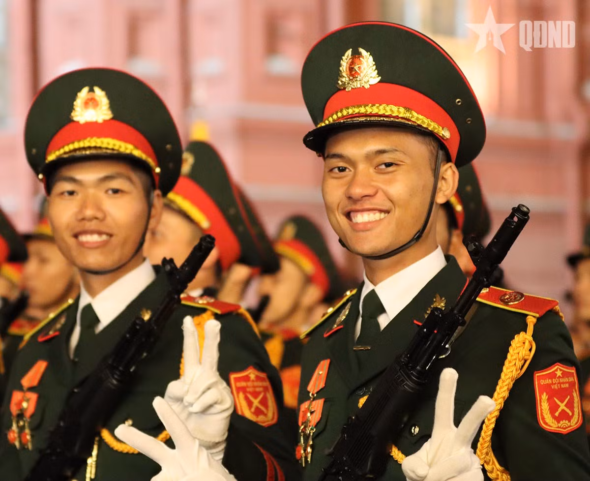 Doan Quan doi nhan dan Viet Nam hop luyen tai Quang truong Do-Hinh-8