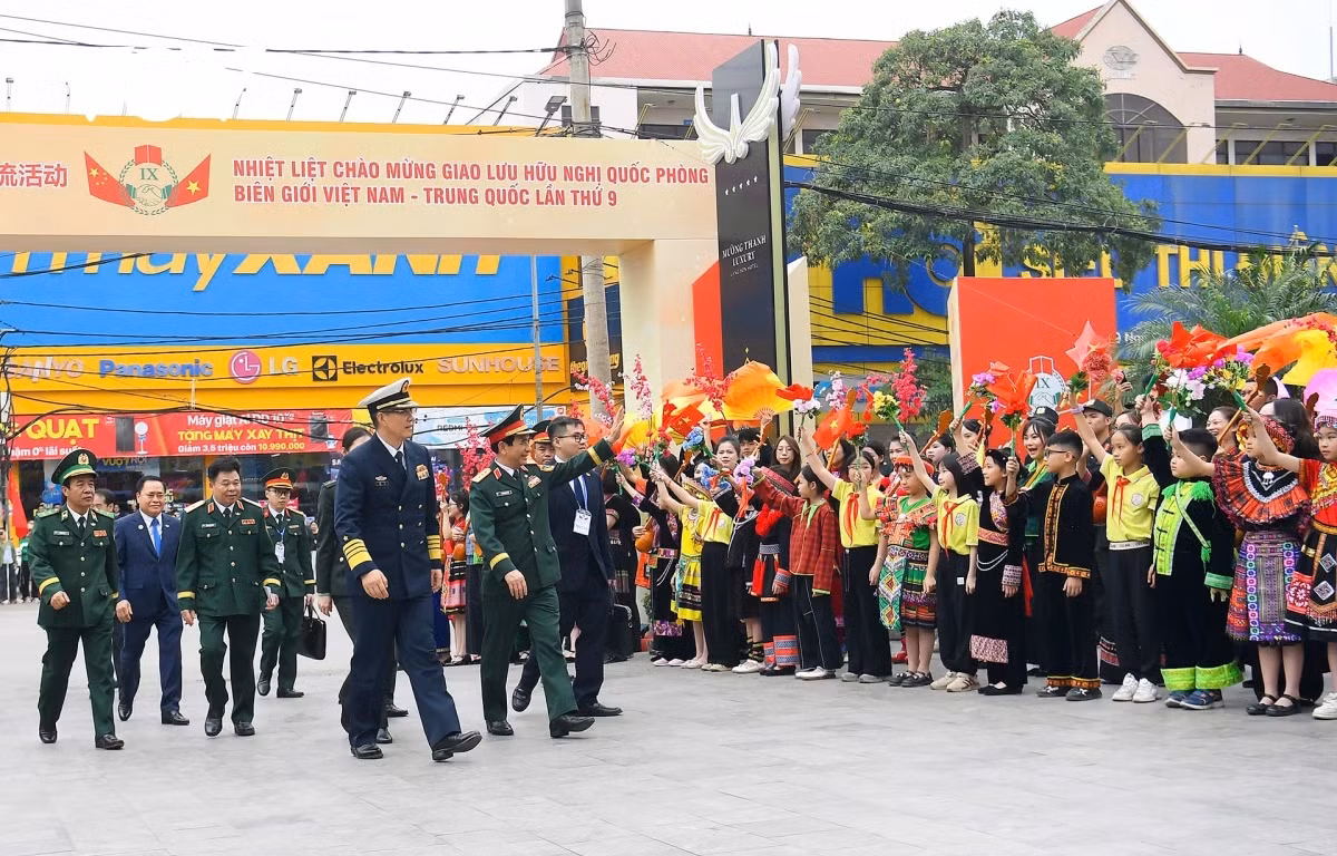 Viet Nam va Trung Quoc day manh hop tac toan dien ve quoc phong-Hinh-2