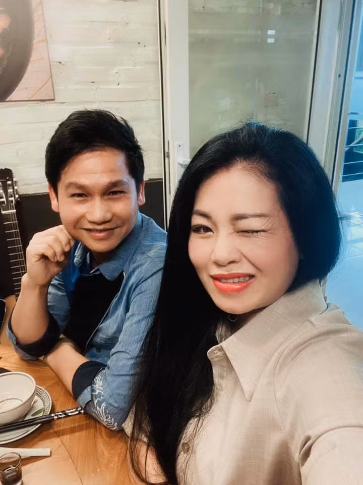 Ca si Anh Tho nhi nhanh ben 