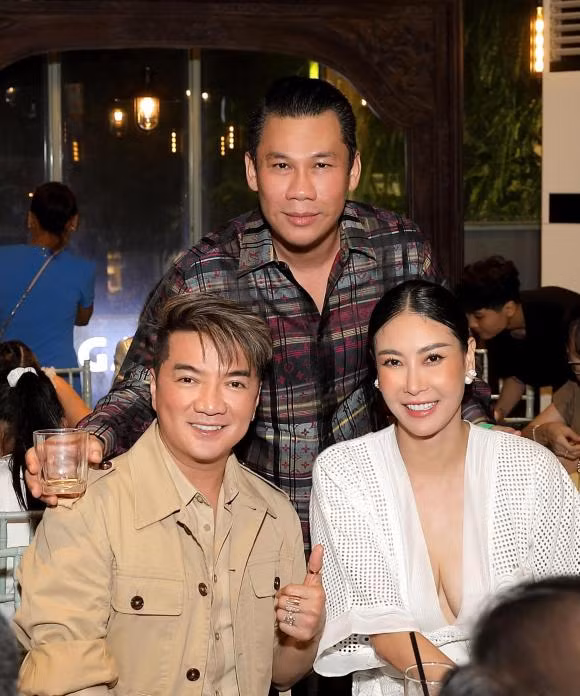 Đàm Vĩnh Hưng.