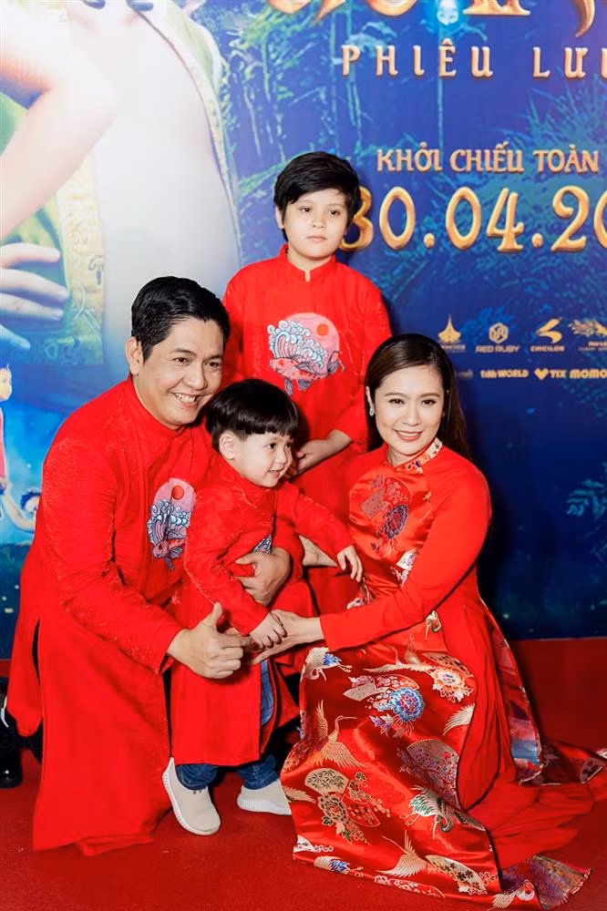 Cả nhà đạo diễn Đức Thịnh và diễn viên Thanh Thúy.