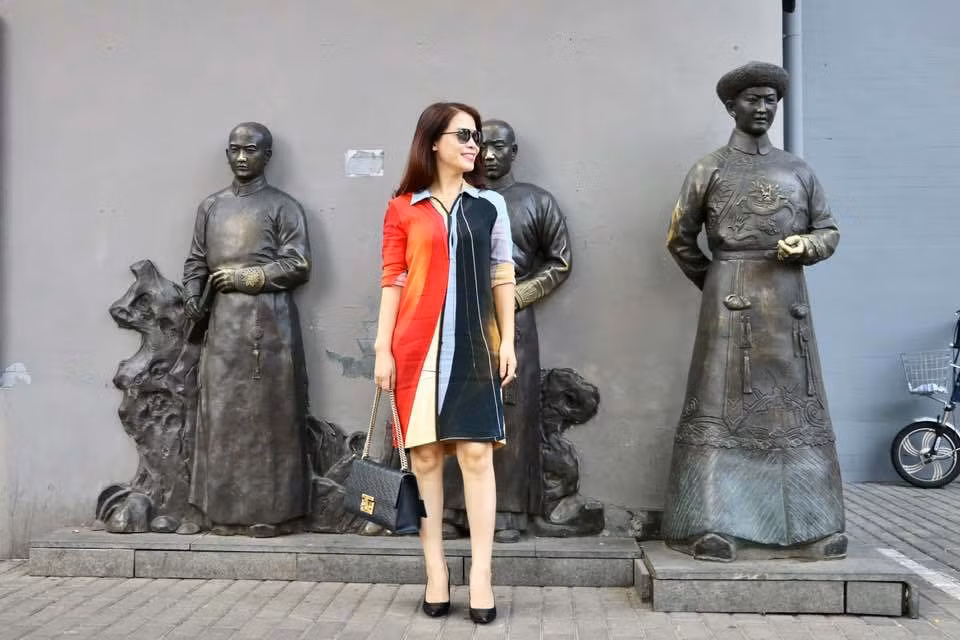 Chí Trung đăng ảnh bạn gái Ý Lan.