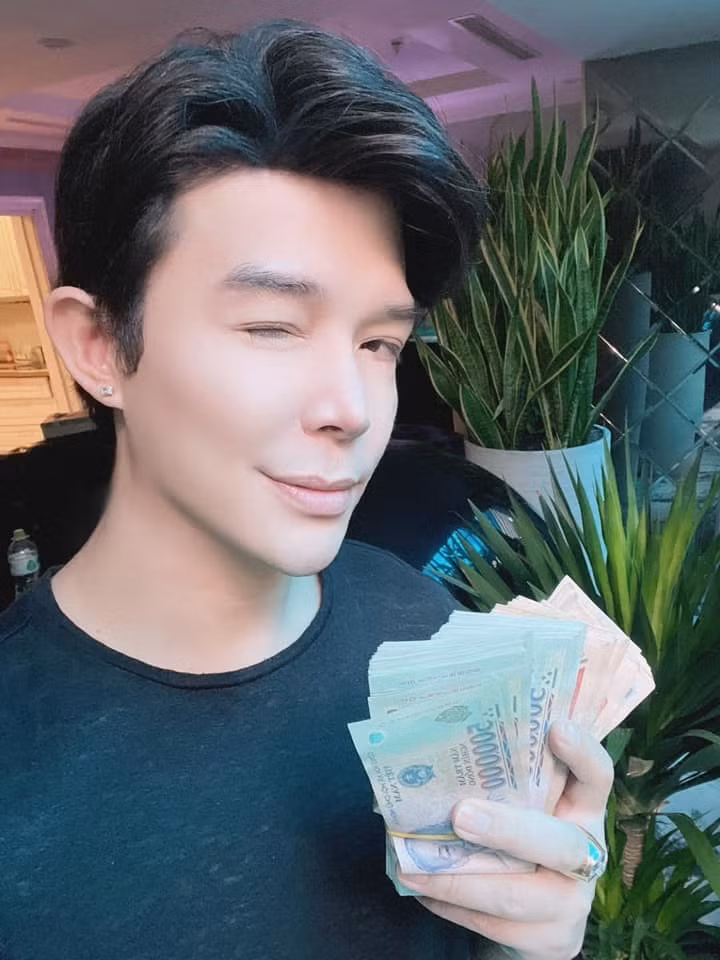 Nathan Lee tự nhận là người bán bắp dạo.