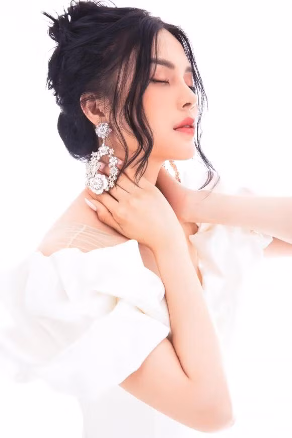 Dong thai cua Lily Chen giua nghi van 