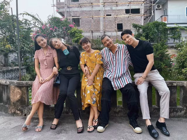 "Hương vị tình thân" lộ clip đám cưới Long - Nam, ông Sinh góp mặt ảnh 3