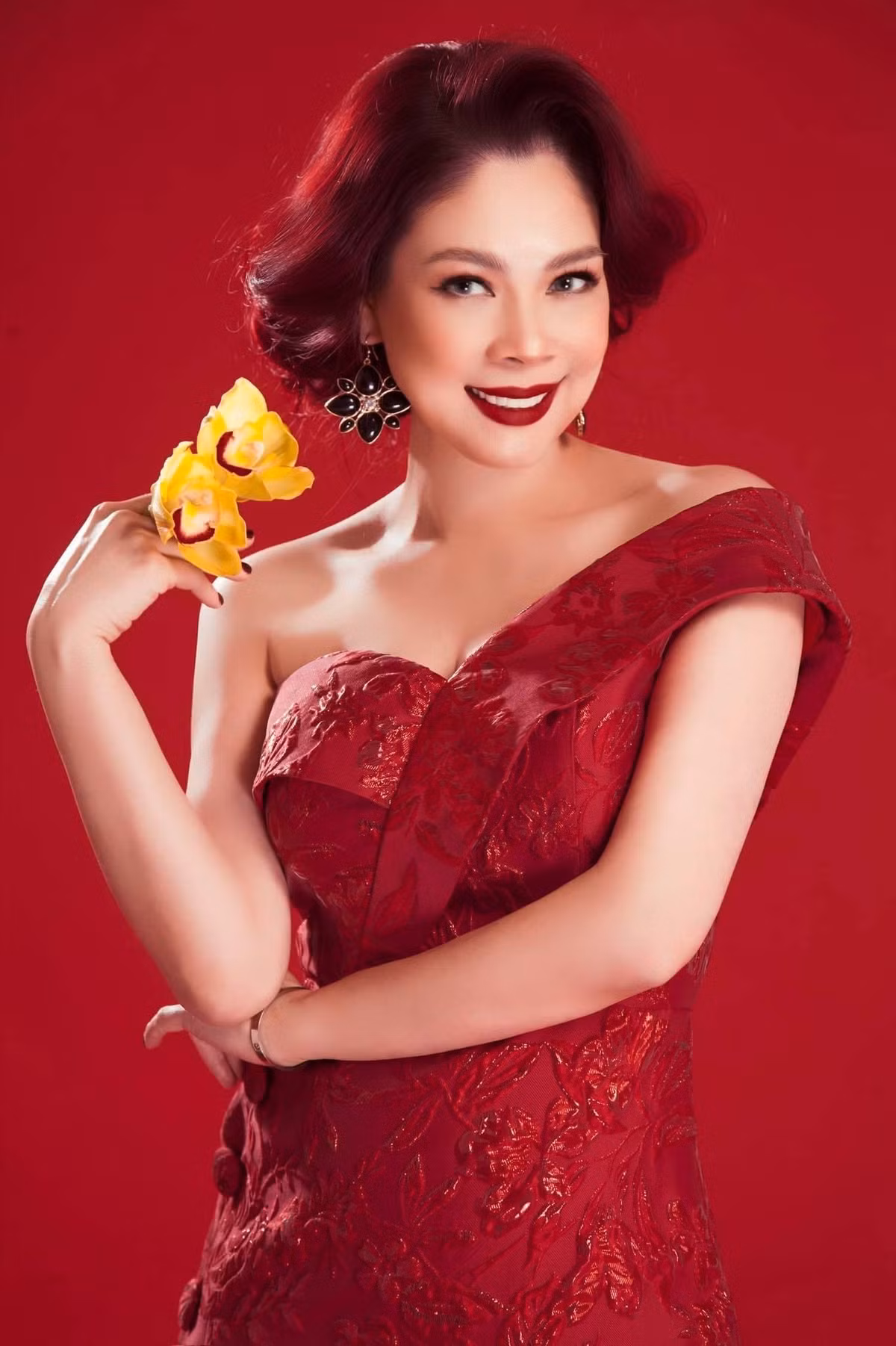 Bi chi trich 'vo on voi que huong', ca si Thanh Thao noi gi?