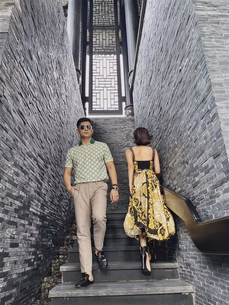 Lam Bao Chau bi soi 