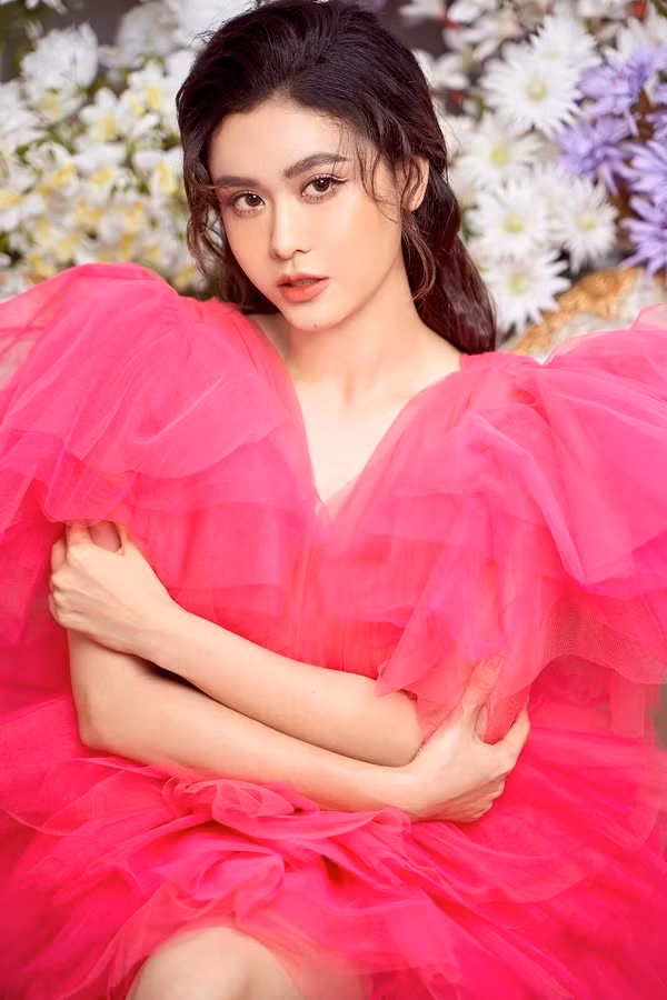 Truong Quynh Anh lac quan tuoi tan sau phau thuat tuyen giap