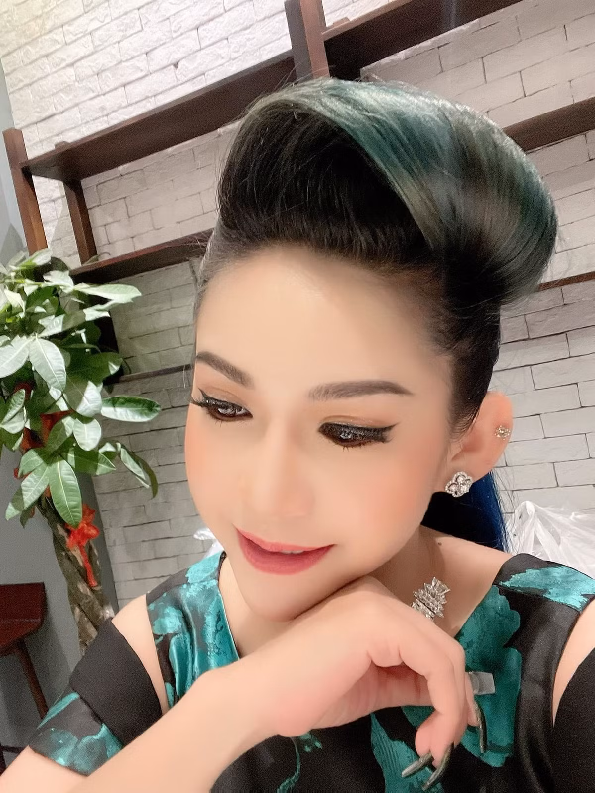 Nghệ sĩ cải lương Bình Tinh buồn vì nhớ sân khấu.
