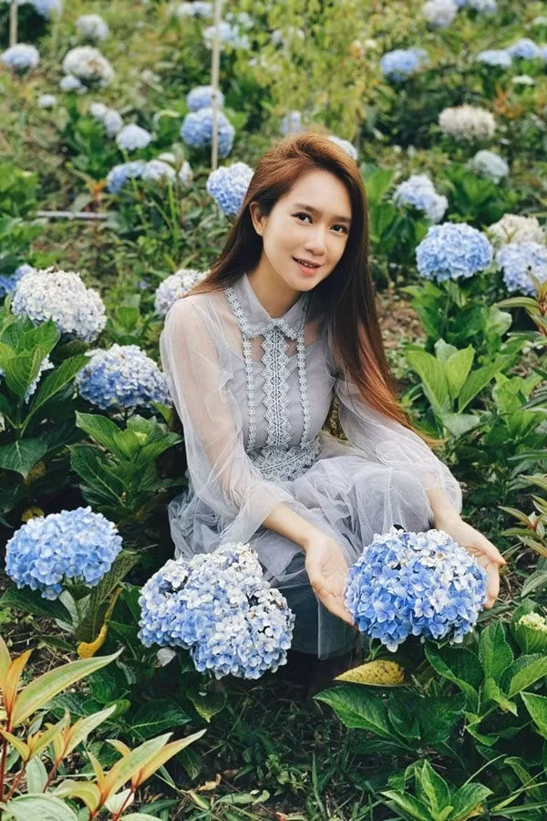 Minh Hà - bà xã Lý Hải nhớ những chuyến du lịch Đà Lạt cùng chồng con khi chưa có dịch.