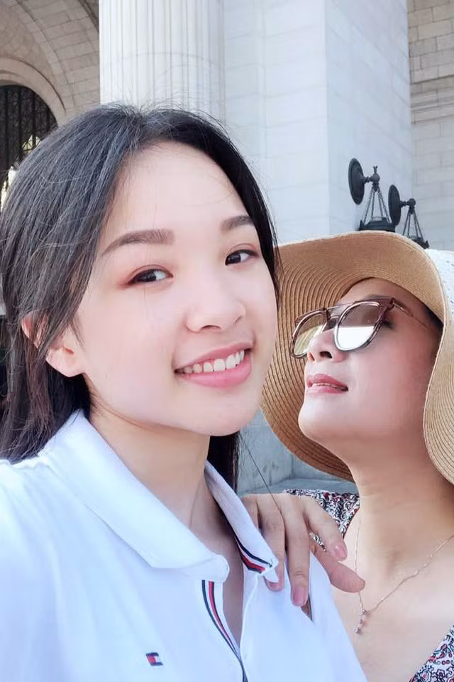 Con gái thứ hai của Thanh Thanh Hiền tên là Thái Phương, 19 tuổi và hiện vẫn đang học tập ở Việt Nam. Từ năm 6 tuổi, Thái Phương được bố mẹ cho học ca trù và từng giành giải nhất "Liên hoan ca trù Hà Nội". 