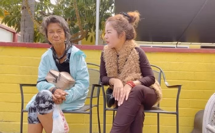 Danh hài Thúy Nga bị cảnh sát Mỹ mời lên làm việc - Hình 3 Danh hai Thuy Nga bi canh sat My moi len lam viec-Hinh-3
