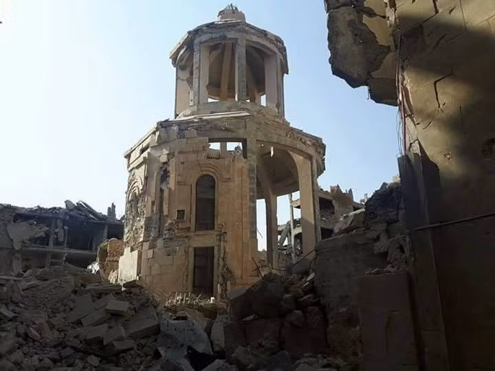  11. Deir ez-Zor. Nằm bên bờ sông Euphrates, Deir ez-Zor là nơi có các di tích khảo cổ học liên quan đến nền văn minh Lưỡng Hà cổ đại. Đây cũng là mộ trong những nơi tưởng niệm cuộc diệt chủng Armenia thời đế quốc Ottoman. Ảnh: Armenian National Committee of America.