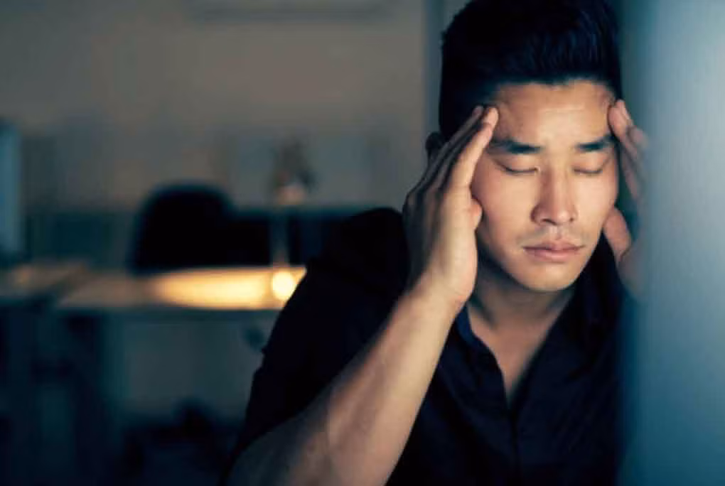 Tôi khổ sở khi phải ôm bí mật động trời của vợ anh hàng xóm Toi kho so khi phai om bi mat dong troi cua vo anh hang xom