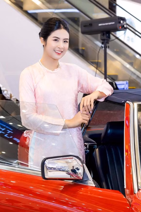 3 Hoa hau Viet Nam ngay cang trang non na, thang hang nhan sac-Hinh-14