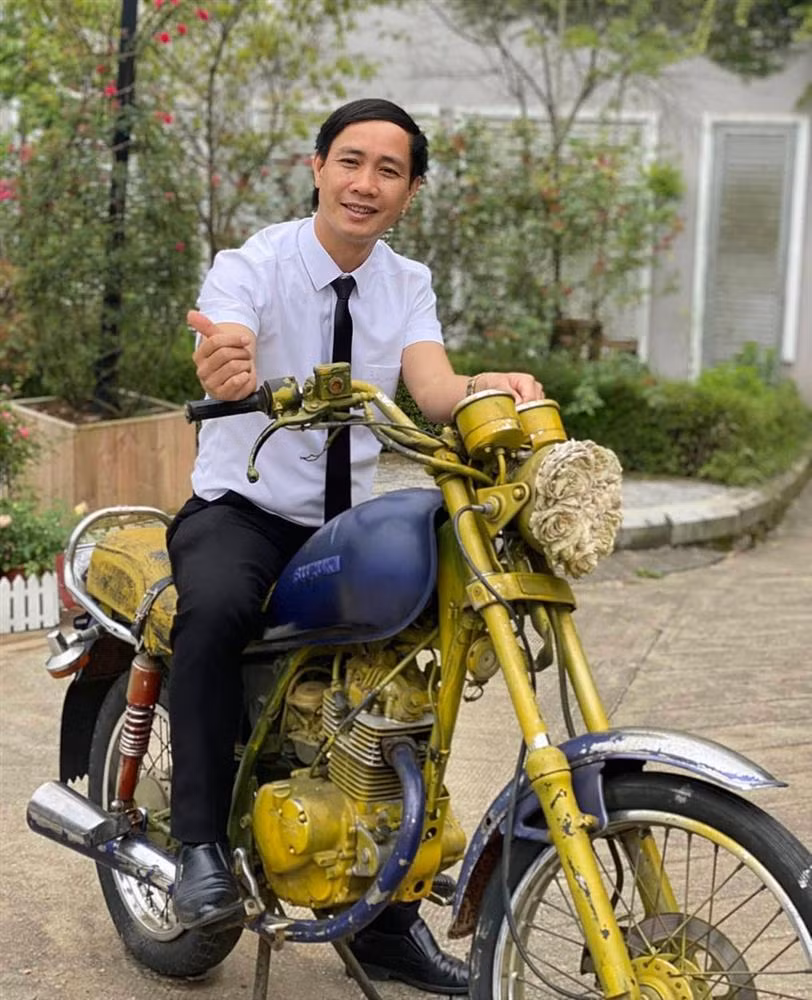 Gap thay chu nhiem duoc hoc tro to chuc 'le ban giao xe' gay bao-Hinh-3