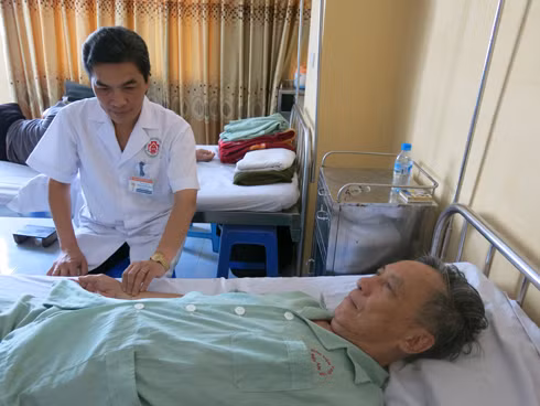 Th.s.BS Hoàng Khánh Toàn khẳng định: ACNHH là thuốc chứ không thể coi là TPCN.
