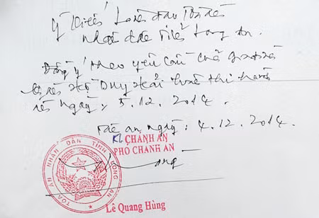 Ông Hùng phê vào phía sau đơn của Thủy, đồng ý tạm hoãn tử hình Hồ Duy Hải.