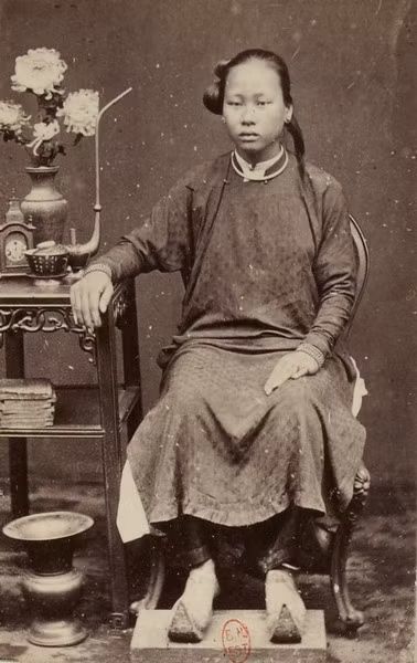 Thiếu nữ An Nam.