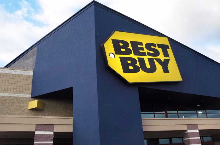 Samsung không "hứng thú"với Best Buy. Một nguồn tin từ Best Buy cho tiết tin đồn mua lại cổ phiếu Best Buy của Samsung là tin giả.