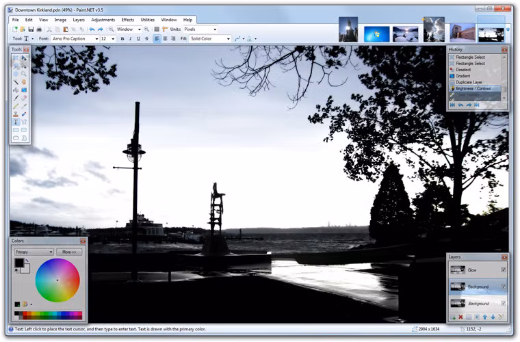 Phần mềm xử lý ảnh : PAINT.net. Ai cũng biết sức mạnh và sự kỳ diệu của Photoshop, nhưng với mức giá khoảng 400.000/tháng, đây không phải là phần mềm dành cho tất cả mọi người. Thay vào đó, bạn có thể lựa chọn Paint.Net với những tính năng không hề kém cạnh: giao diện tương tự Photoshop, bộ cài đặt nhỏ gọn, chiếm ít tài nguyên hệ thống và quan trọng nhất là hoàn toàn miễn phí.