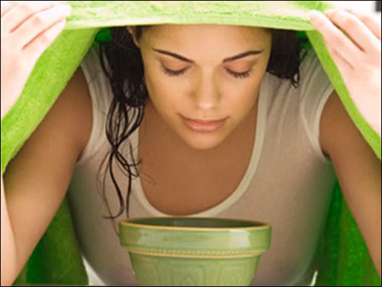 Bên cạnh đó, tinh dầu sả còn có tác dụng cải thiện làn da, giúp da trở nên săn chắc, ngăn ngừa sự “nổi loạn” của trứng cá, mụn nhọt hiệu quả.