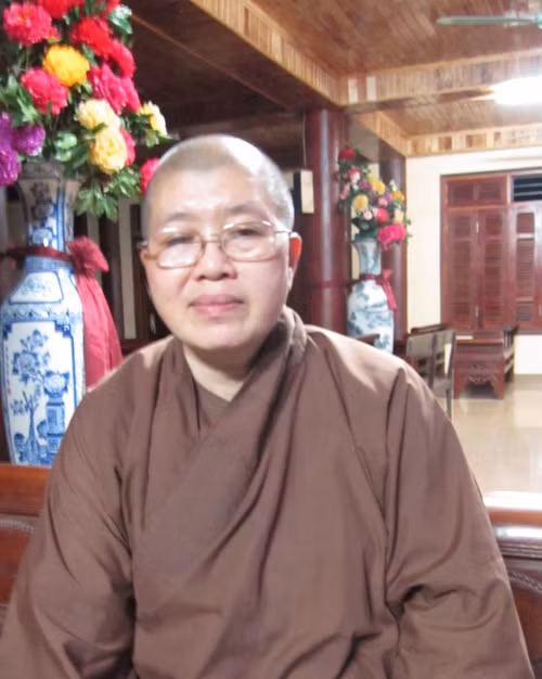 Sư Đàm Lan - Trụ trì chùa Bồ Đề.