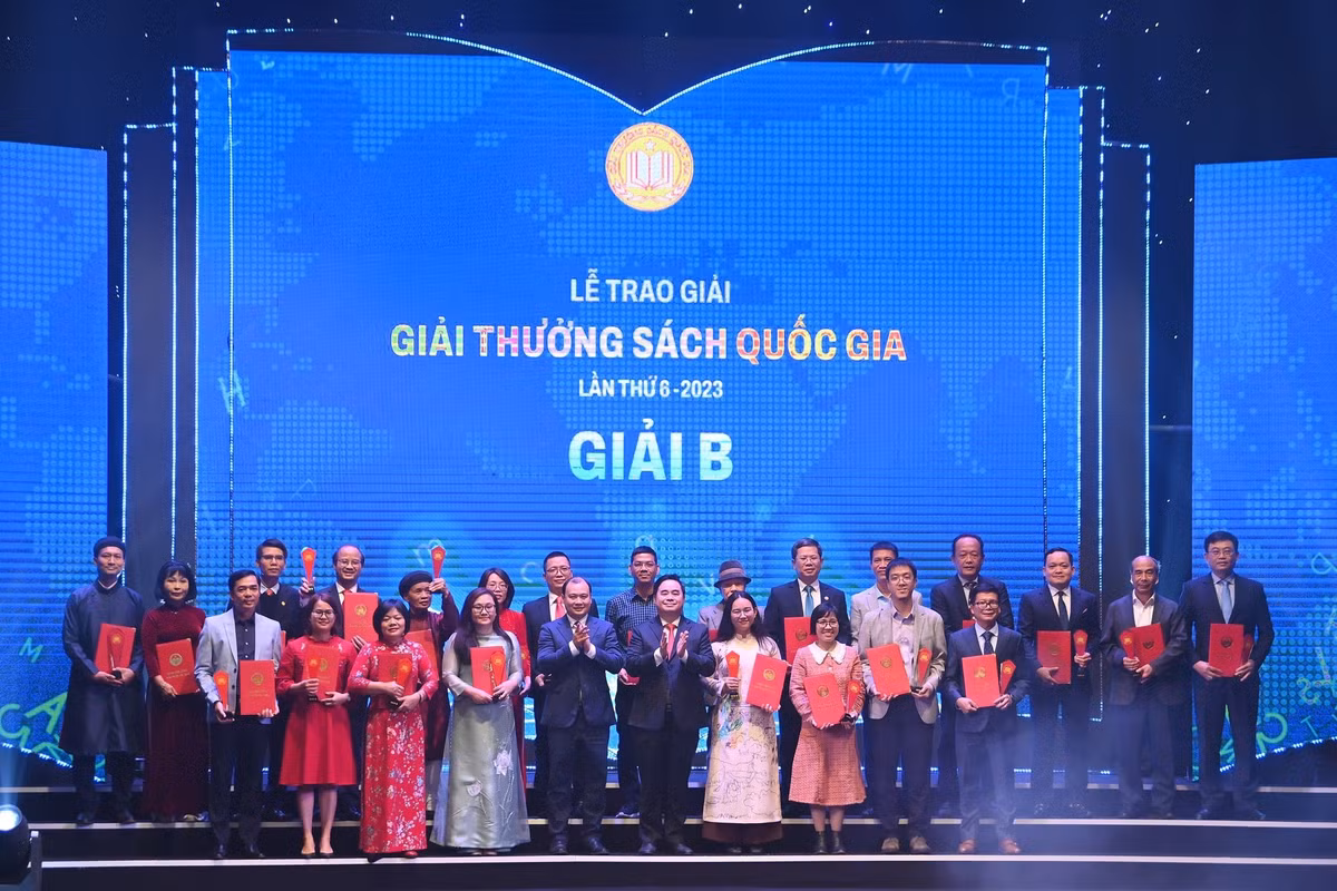Hai giai A cho sach ve bien dao va sach thieu nhi 'Chao Tieng Viet'-Hinh-3